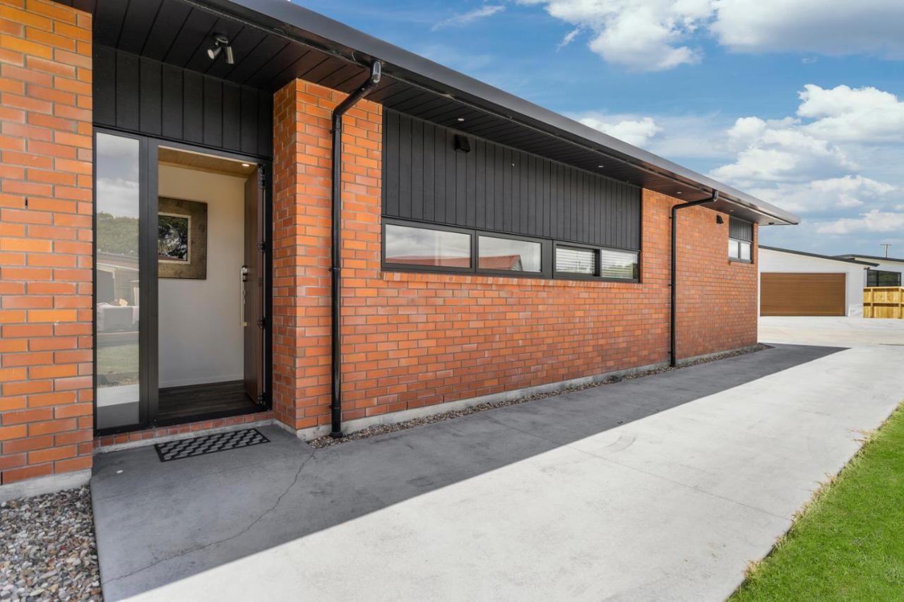 Custom Designed Holiday Home, Next To Cycleway. Te Aroha Exteriör bild